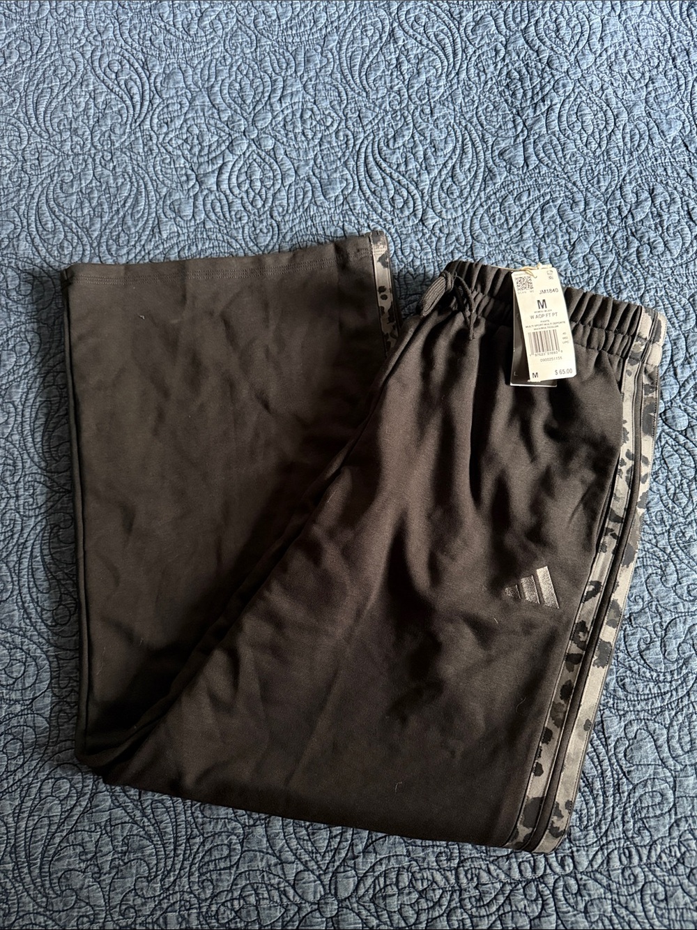 adidas Black Women’s (but unisex) wide leg sweatpants with Cheetah print Size M